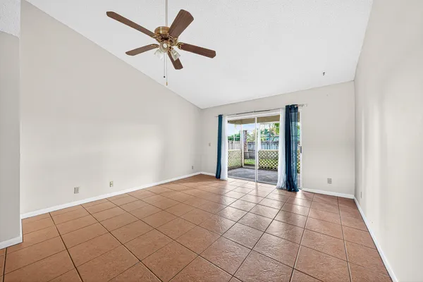 $2,200 | 108 Pinewood Court, Jupiter, FL 33458