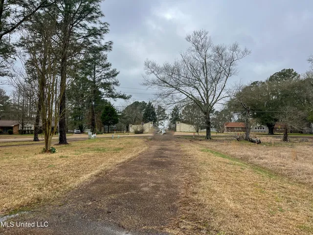 $42,000 | Forest Hill Road, Byram, MS 39272