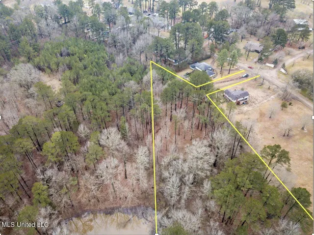 $42,000 | Forest Hill Road, Byram, MS 39272