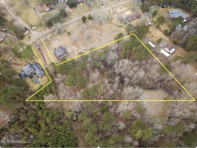 $42,000 | Forest Hill Road, Byram, MS 39272