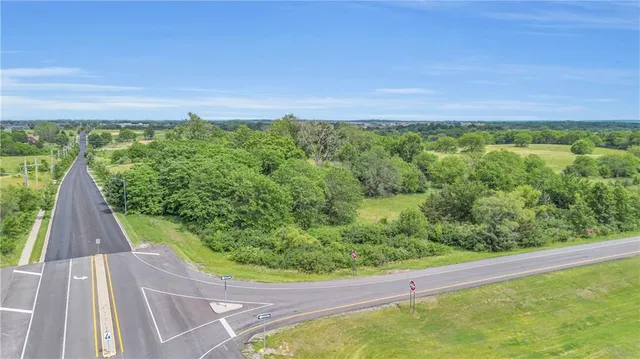 $2,800,000 | 10700 Northeast Reinking Road, Kansas City, MO 64156