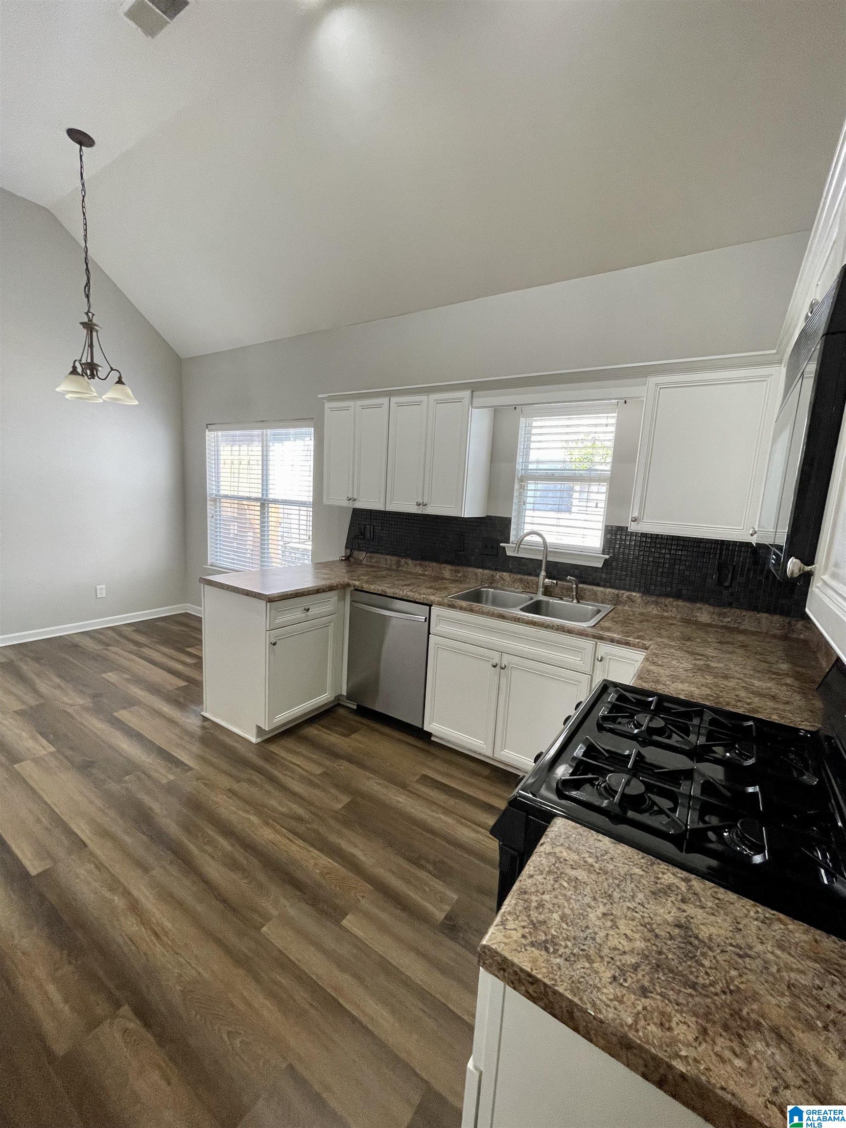 252 High Ridge Drive Pelham, AL 35124 - Photo 8 of 20