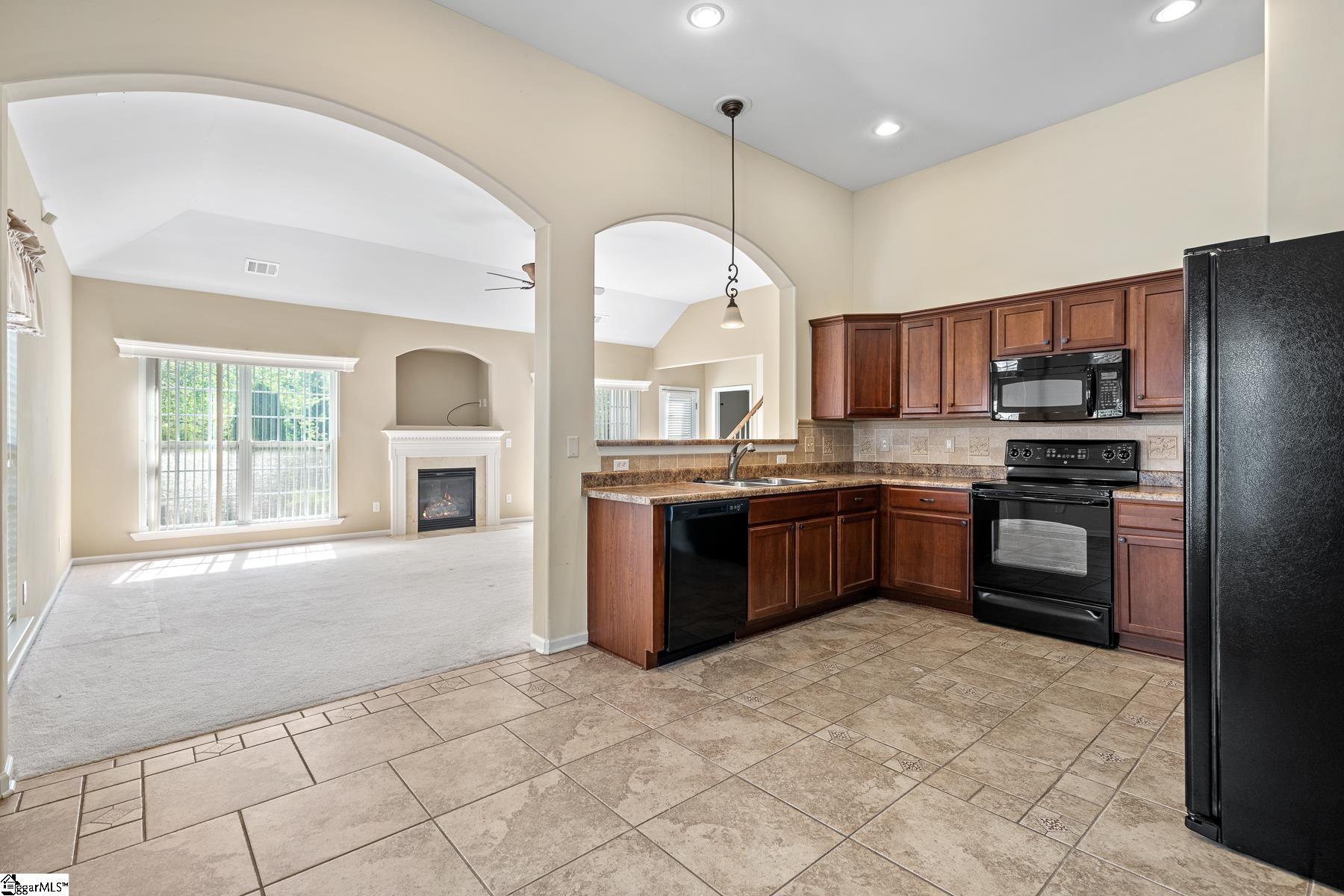708 Center Road Taylors, SC 29687 - Photo 11 of 31 Gallery Image 11