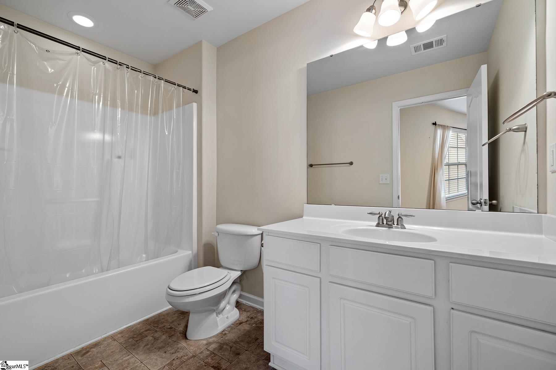708 Center Road Taylors, SC 29687 - Photo 19 of 31 Gallery Image 19