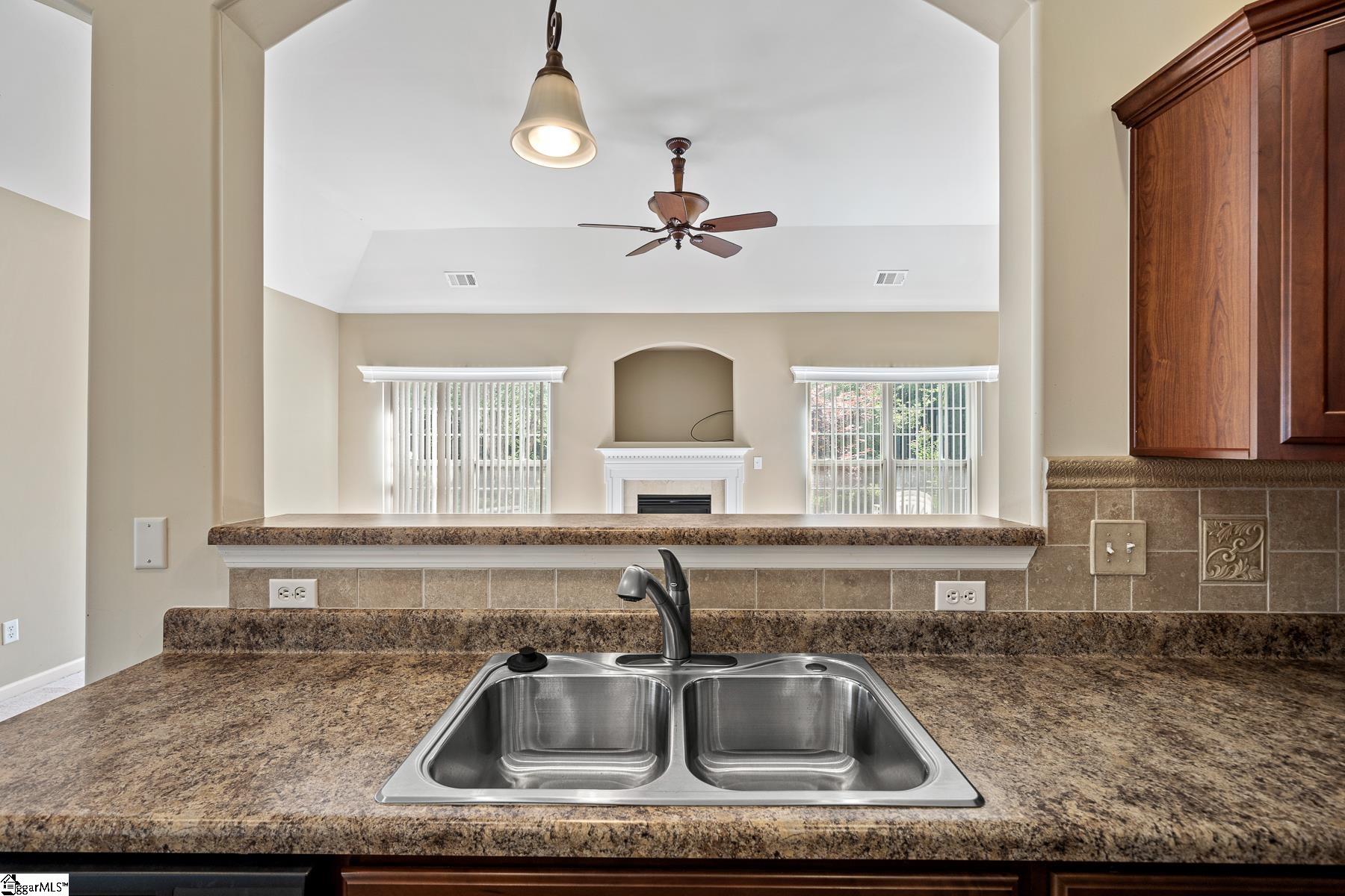 708 Center Road Taylors, SC 29687 - Photo 8 of 31 Gallery Image 8
