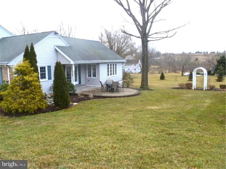 12 Lake Dr Spring Spring City, PA 19475 - Photo 2 of 25 Exterior Side