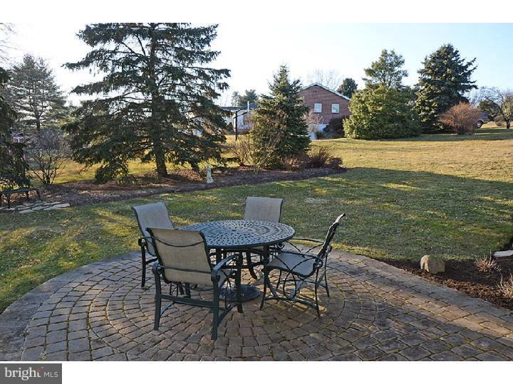 12 Lake Dr Spring Spring City, PA 19475 - Photo 23 of 25 Patio