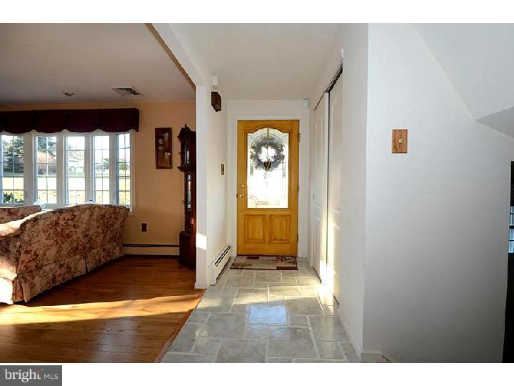 12 Lake Dr Spring Spring City, PA 19475 - Photo 6 of 25 Foyer