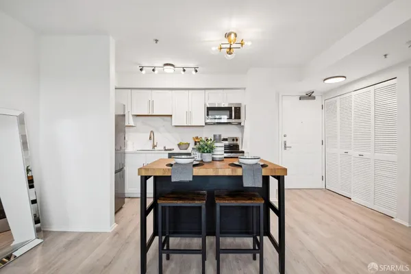$499,000 | 8100 Oceanview Terrace, Unit 209, San Francisco, CA 94132