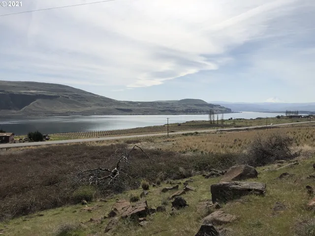 a view of an ocean beach