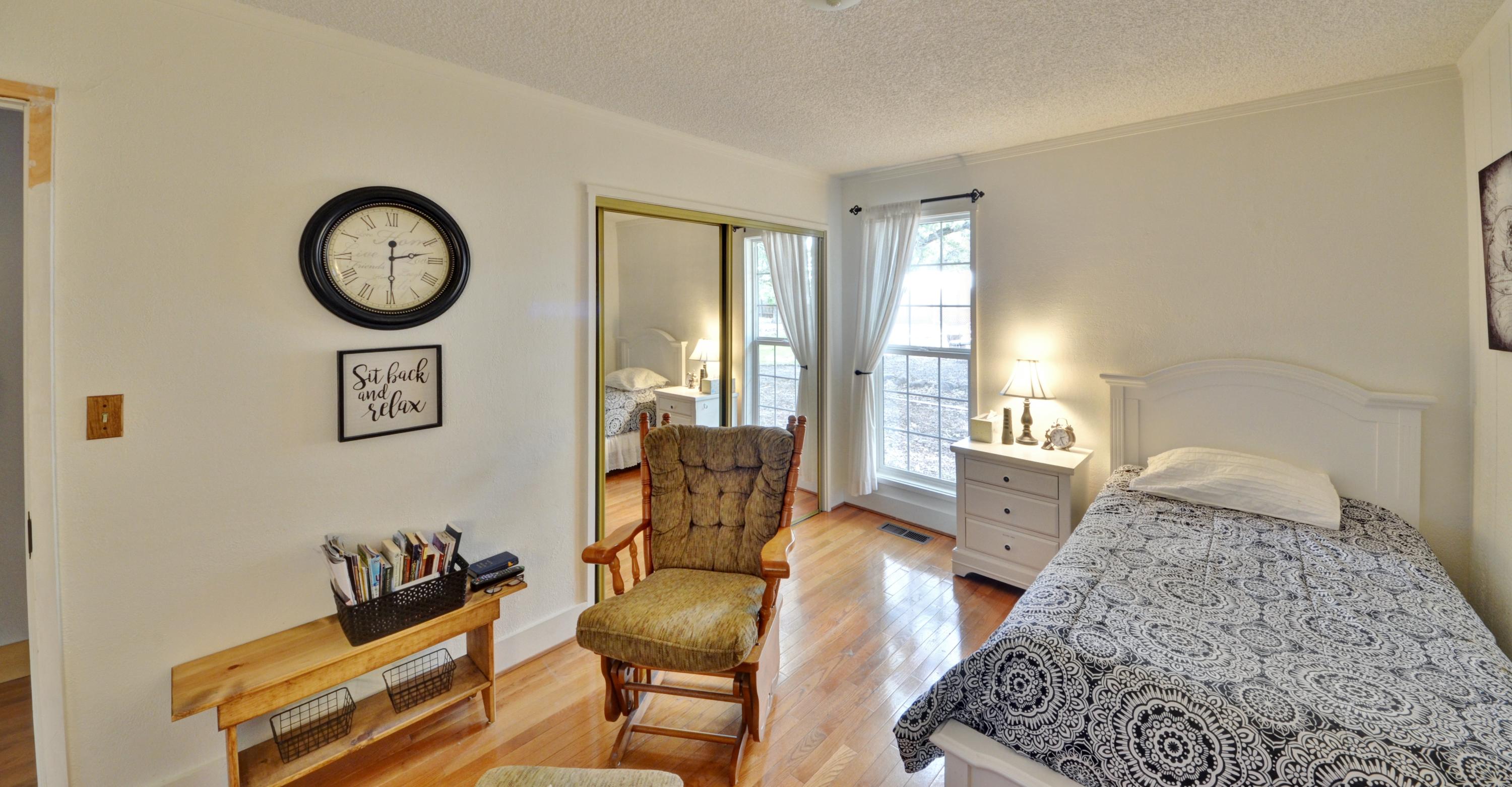 11005 Antioch Road White City, OR 97503 - Photo 40 of 62 room #1