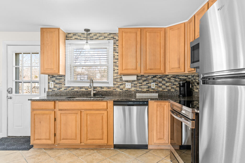 12 Villa Road, Unit 12 Westbrook, ME 04092 - Photo 5 of 25 DSC01075