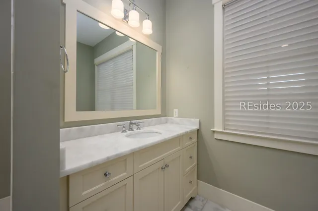 $2,095,000 | 8 Crossbow Road, Bluffton, SC 29910