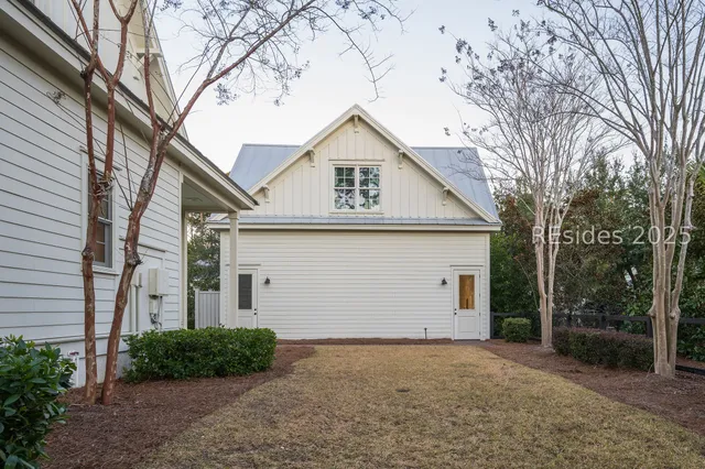 $2,095,000 | 8 Crossbow Road, Bluffton, SC 29910