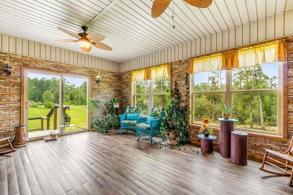 7112 Martin Road Milton, FL 32570 - Photo 6 of 46 Gallery Image 6