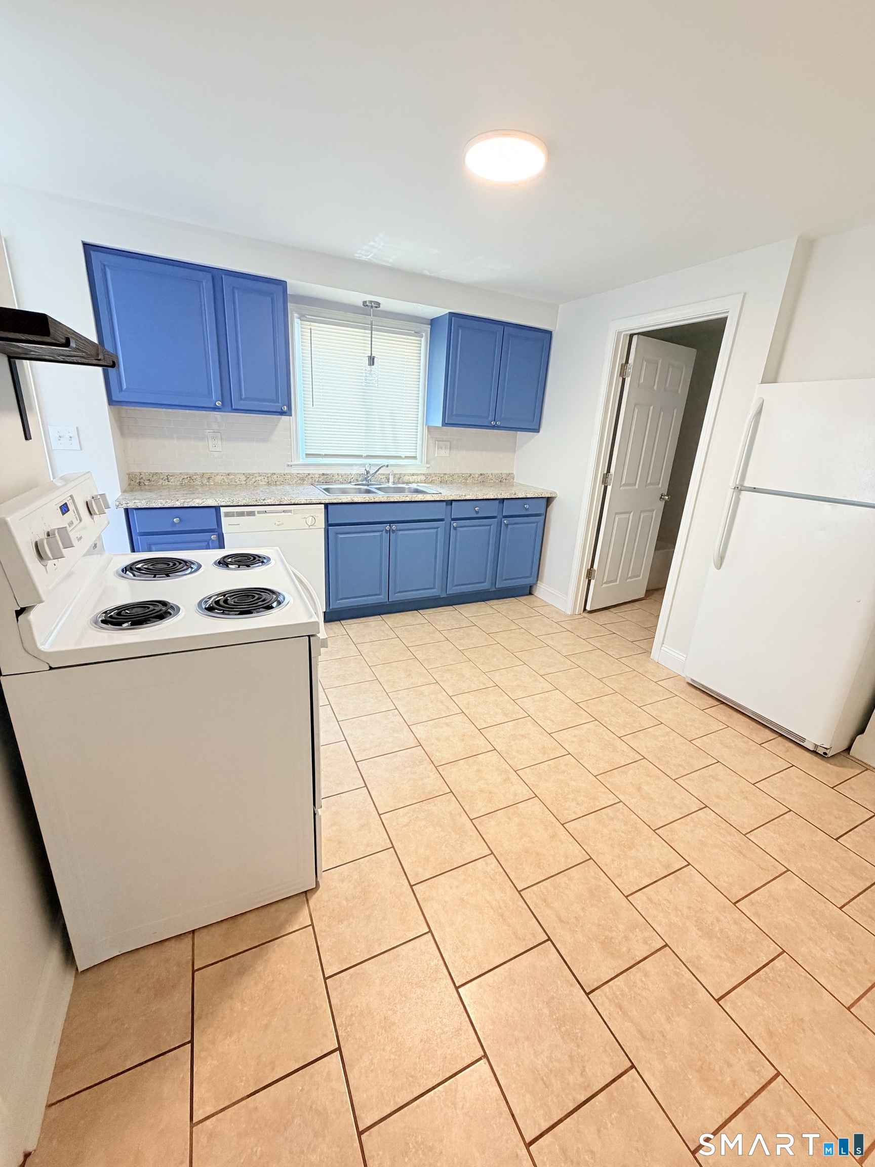 8 Locust Street, Unit 1 New Britain, CT 06051 - Photo 6 of 10