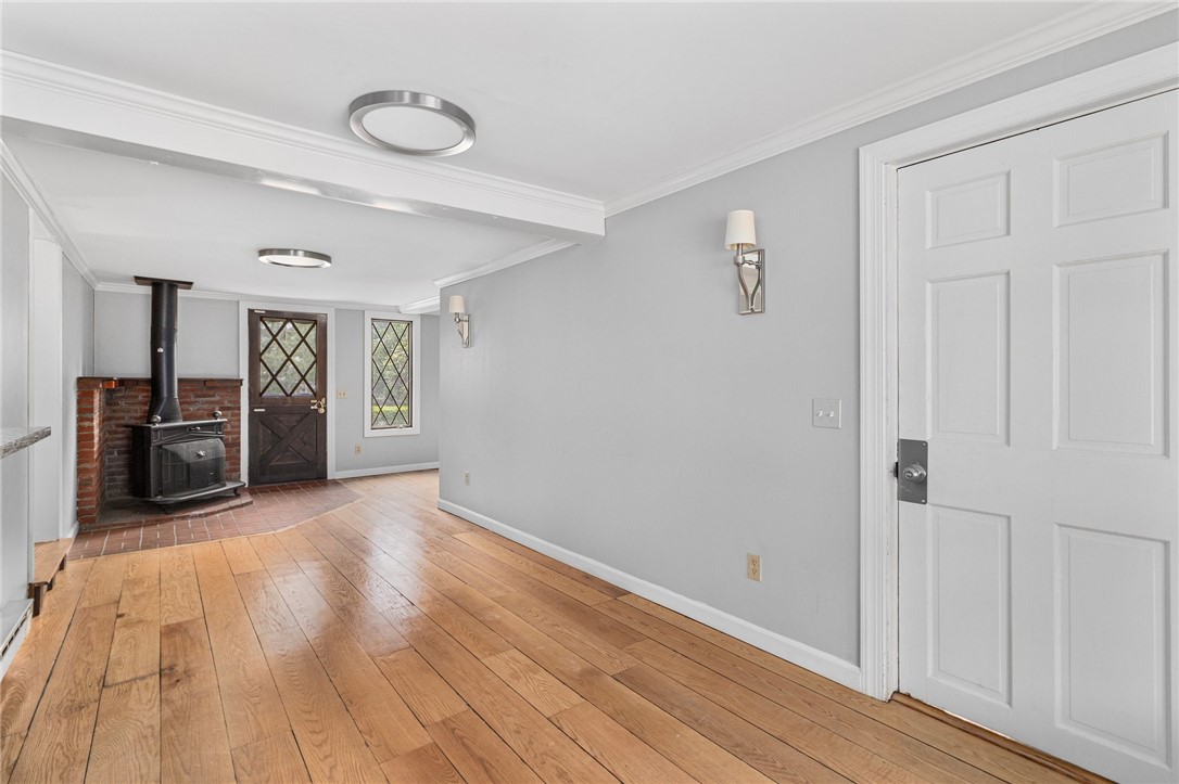 18 Edgehill Road Warwick, RI 02889 - Photo 15 of 28
