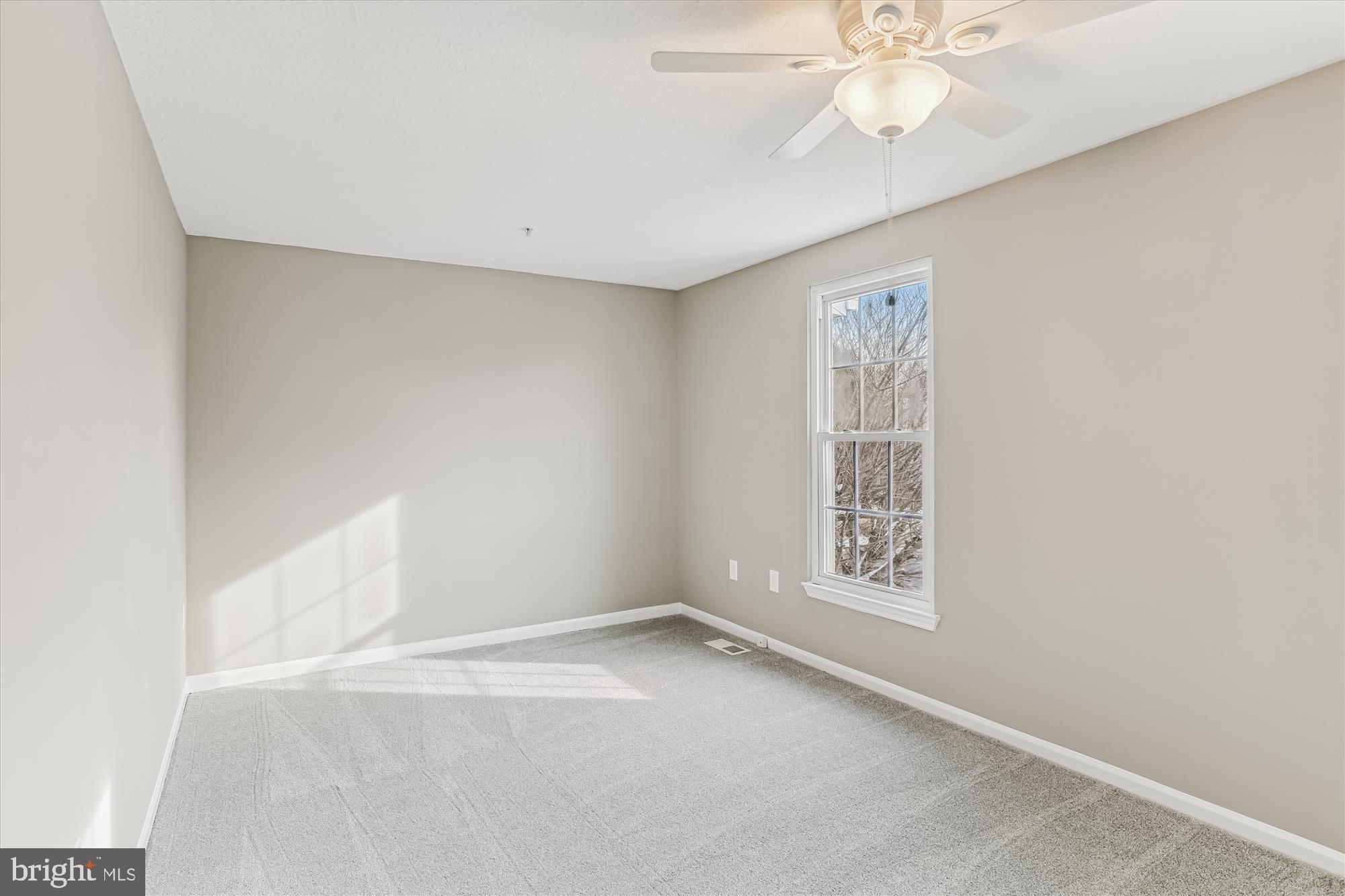 1266 Quaker Ridge Drive Arnold, MD 21012 - Photo 18 of 37 Bedroom