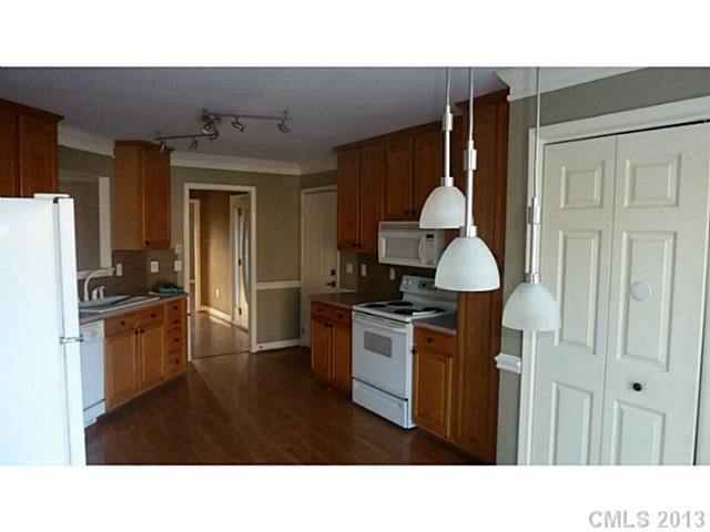 2346 Perry Road Denver, NC 28037 - Photo 6 of 16 Gallery Image 6