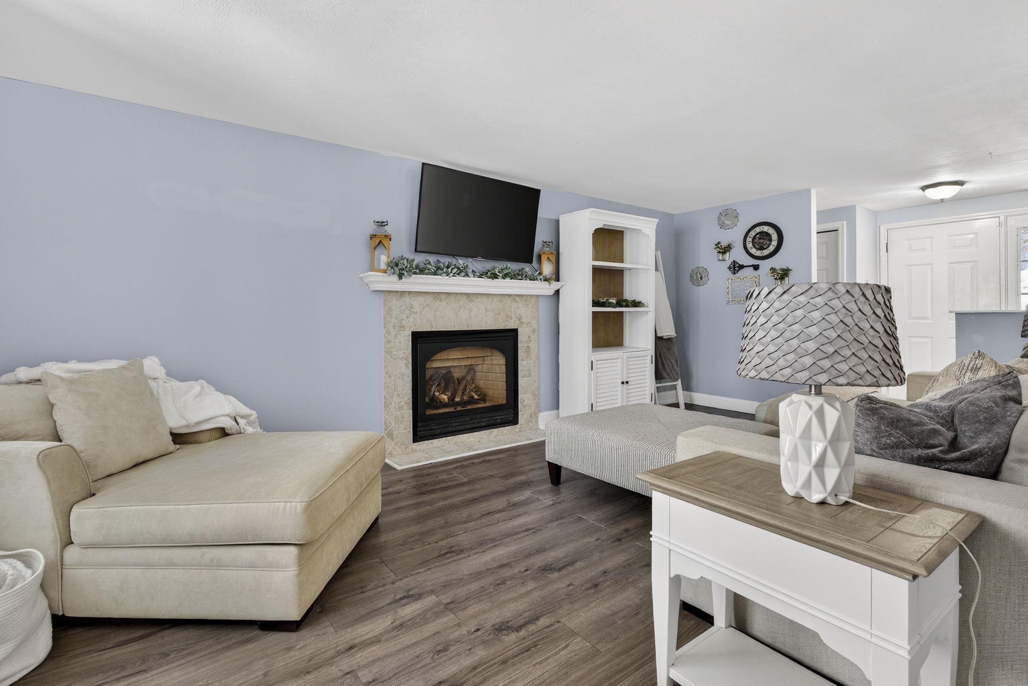 10 Owls Court Merrimack, NH 03054 - Photo 4 of 42