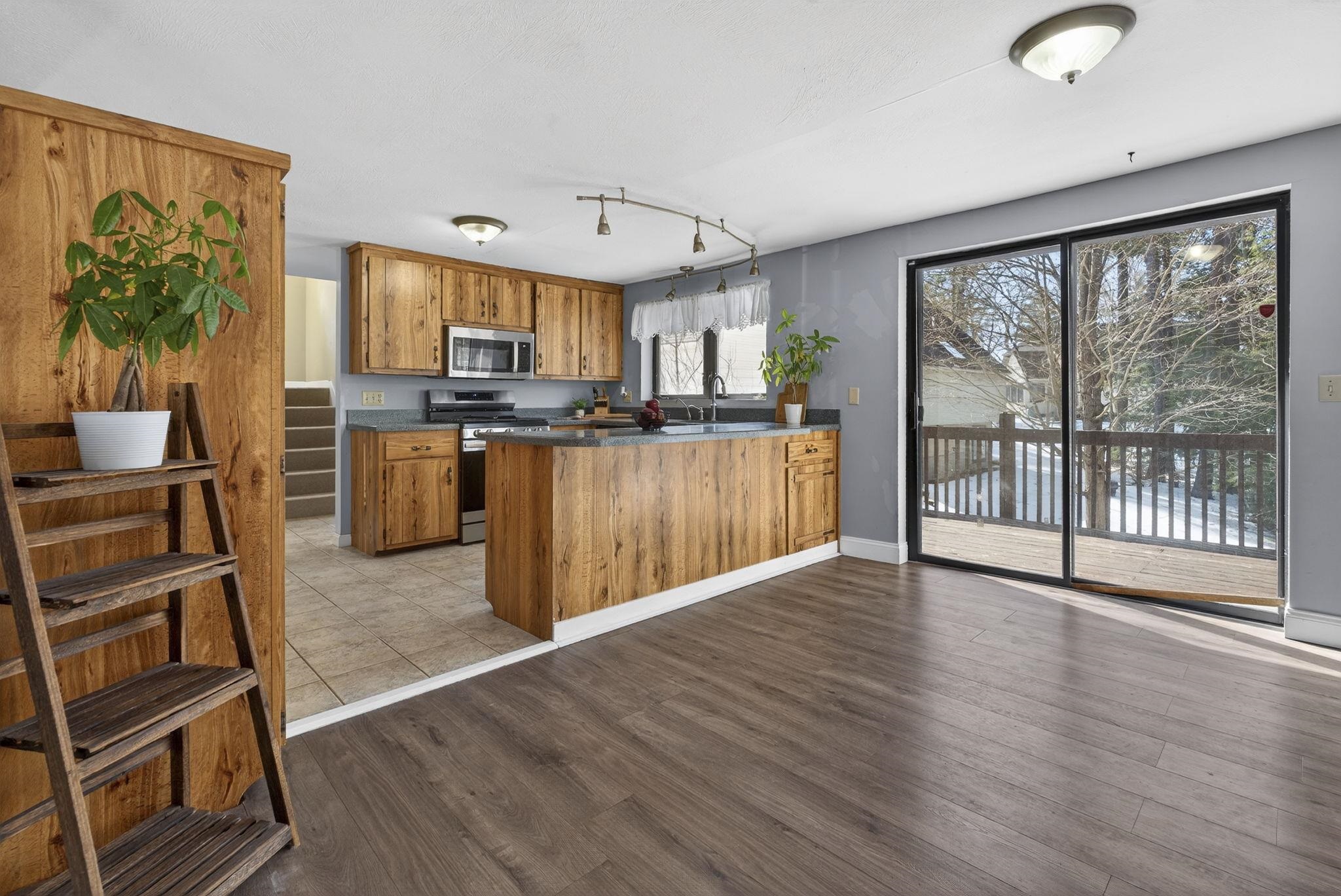 10 Owls Court Merrimack, NH 03054 - Photo 9 of 42