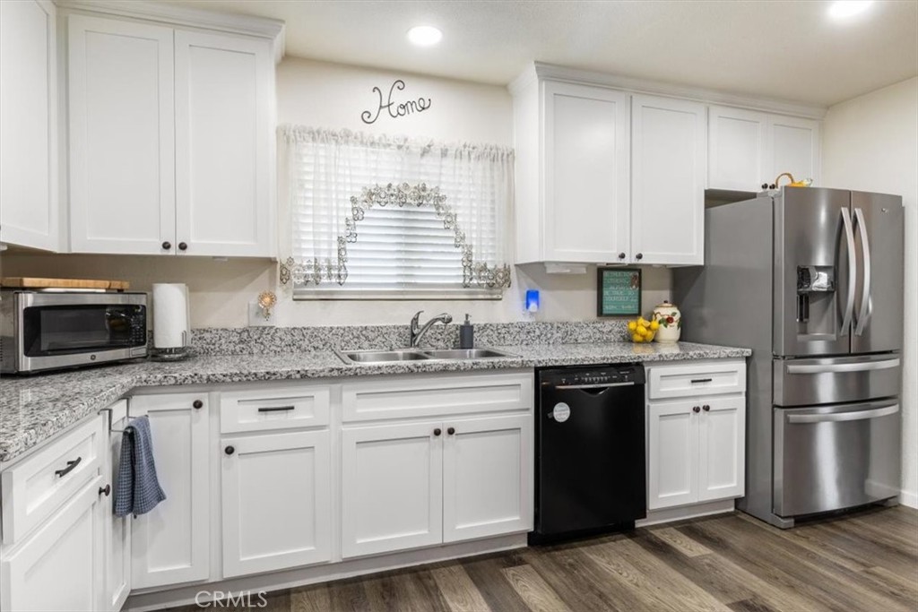 28300 Rawlings Road Hemet, CA 92544 - Photo 17 of 65