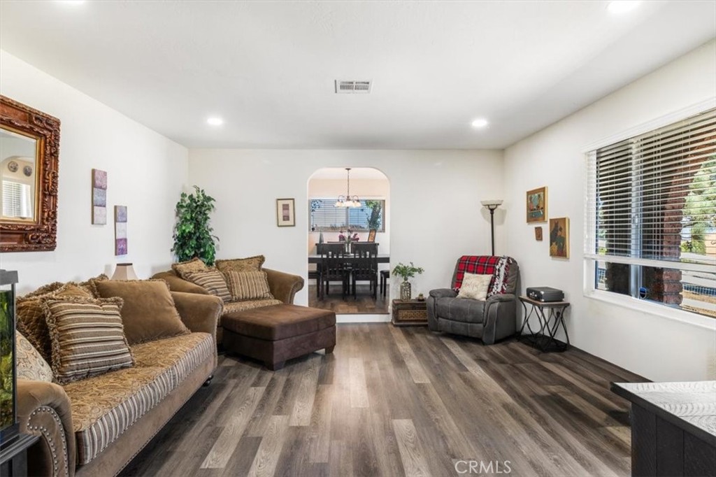 28300 Rawlings Road Hemet, CA 92544 - Photo 8 of 65