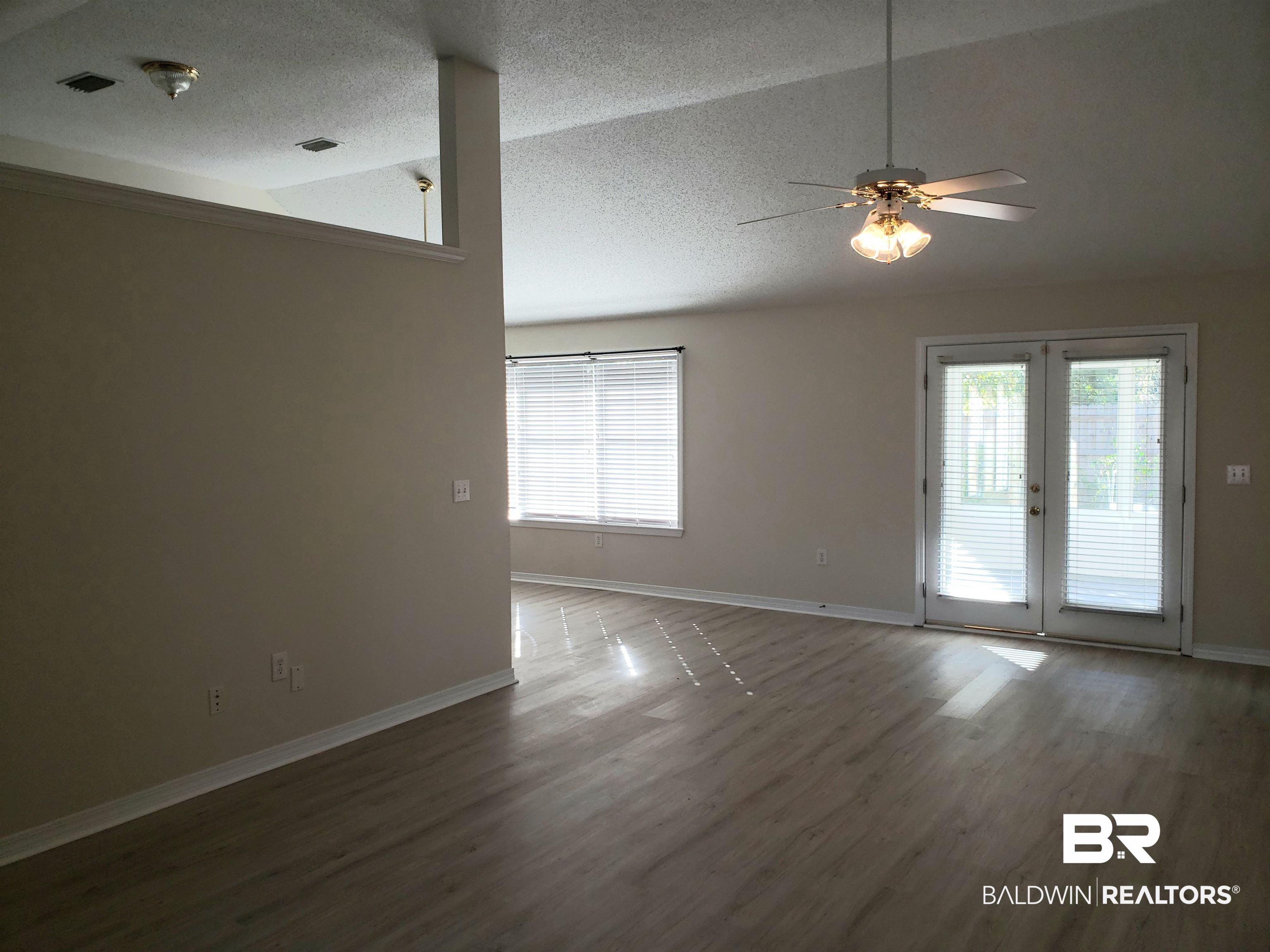 14535 Abacus Drive Foley, AL 36535 - Photo 4 of 15 Living / Dining - Vaulted