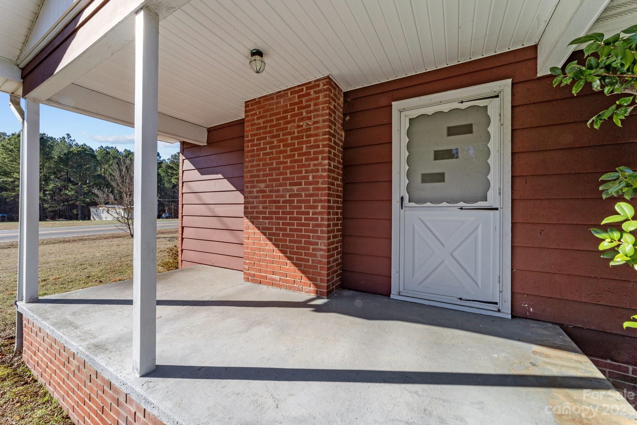 820 Thompson Road Salisbury, NC 28147 - Photo 4 of 48