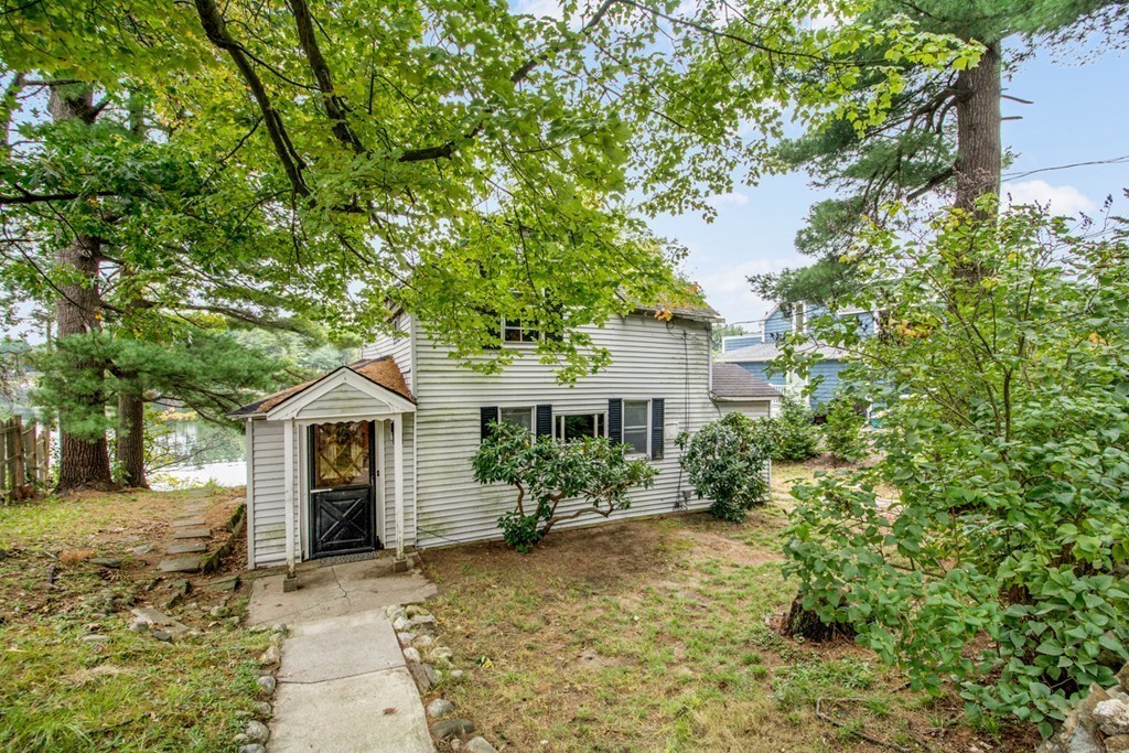 74 Pine Point Road Stow, MA 01775 - Photo 8 of 27 Gallery Image 8