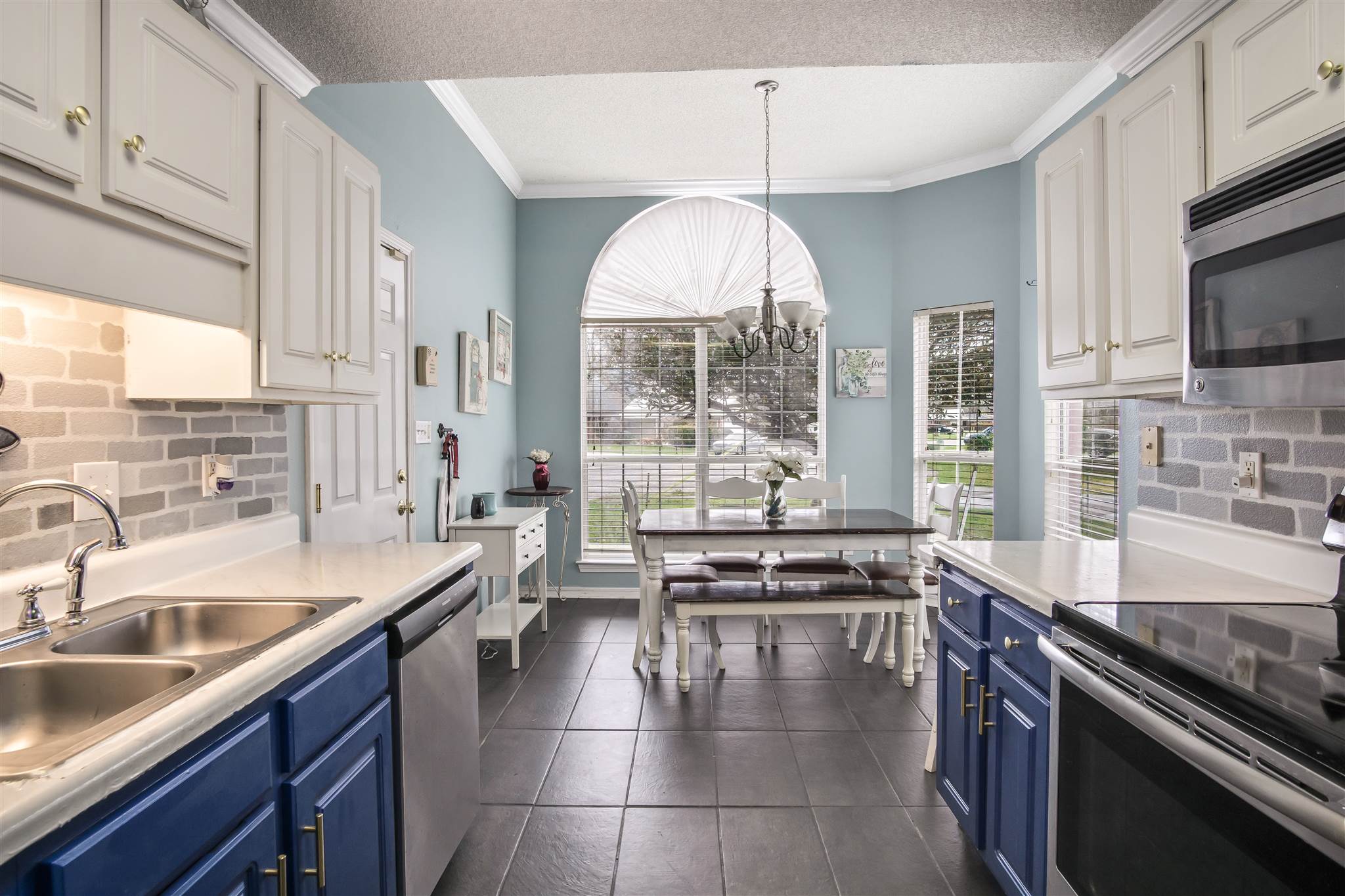 318 Cluster Street Foley, AL 36535 - Photo 7 of 22 Kitchen