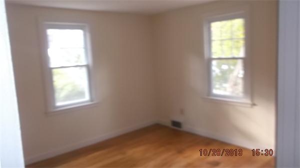 12 Standish Street Worcester, MA 01604 - Photo 8 of 12 Gallery Image 8