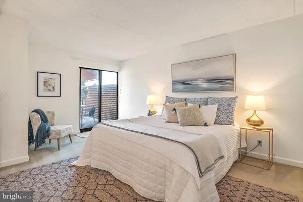 $3,200 | 100 Severn Avenue, Unit 206, Annapolis, MD 21403