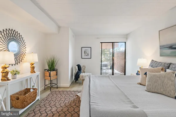 $3,200 | 100 Severn Avenue, Unit 206, Annapolis, MD 21403
