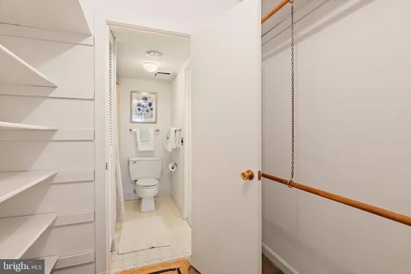 $3,200 | 100 Severn Avenue, Unit 206, Annapolis, MD 21403