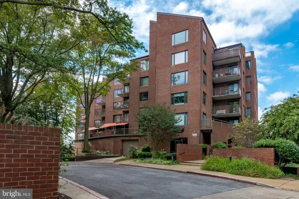 $3,200 | 100 Severn Avenue, Unit 206, Annapolis, MD 21403