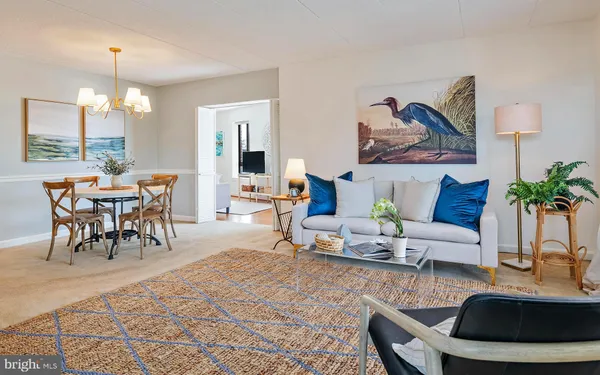 $3,200 | 100 Severn Avenue, Unit 206, Annapolis, MD 21403