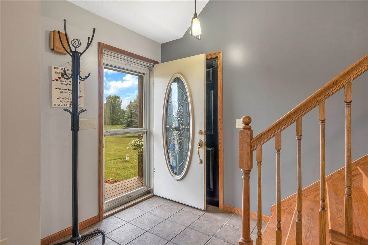 8015 Territorial Road Munith, MI 49259 - Photo 2 of 44 Photo 2