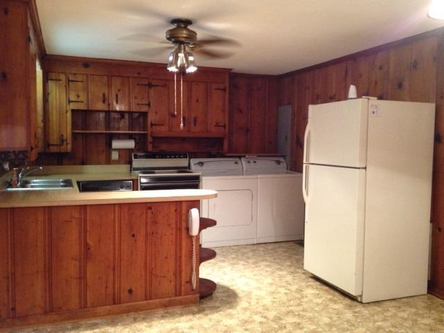 3050 Hillside Road Nashville, TN 37207 - Photo 8 of 17 All appliances stay, even washer and dryer.