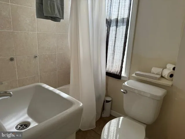 $1,550 | 1622 South Front Street, Unit 2, Philadelphia, PA 19148