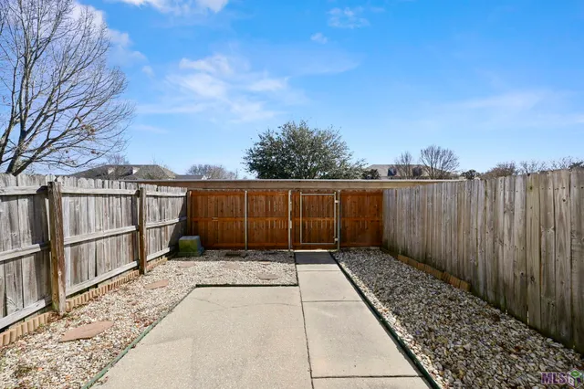 $210,000 | 4000 Lake Beau Pre Boulevard, Unit 2, Baton Rouge, LA 70820