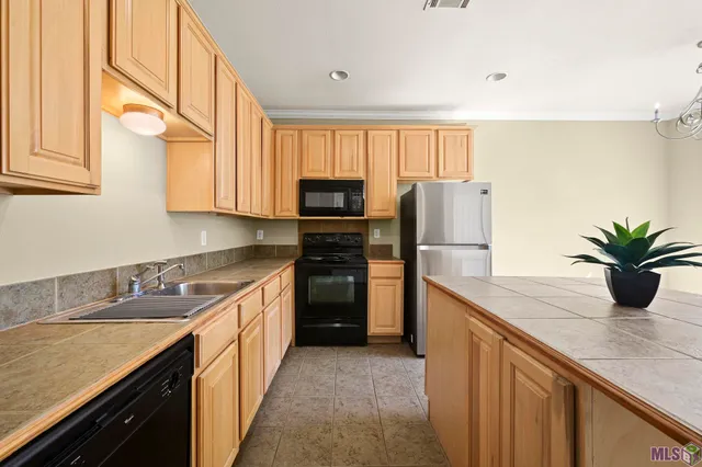 $210,000 | 4000 Lake Beau Pre Boulevard, Unit 2, Baton Rouge, LA 70820