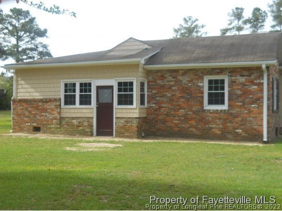 2092 Crystal Springs Road Fayetteville, NC 28306 - Photo 4 of 19 Gallery Image 4