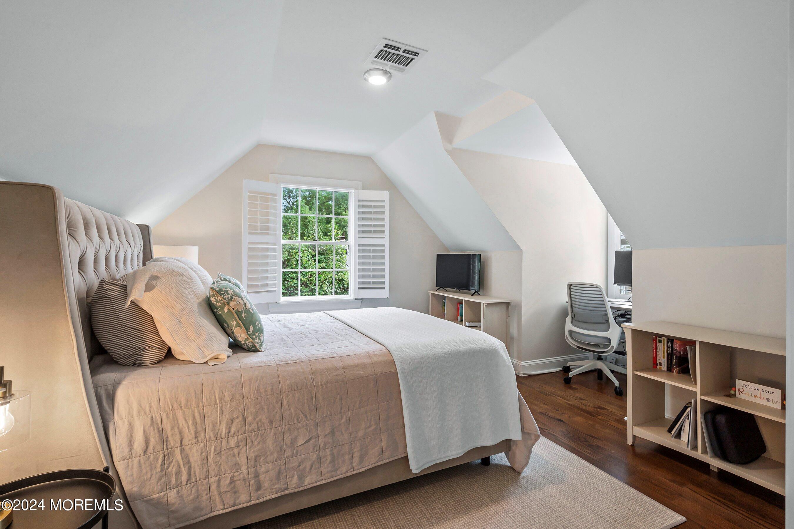 34 Crest Drive Little Silver, NJ 07739 - Photo 23 of 41 Ensuite Bedroom