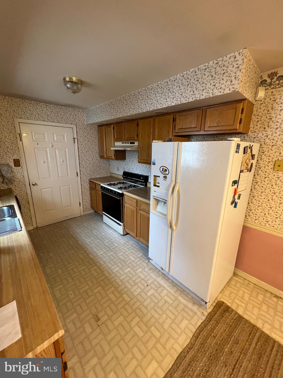 273 Edinburgh Road York, PA 17406 - Photo 7 of 24 Gallery Image 7