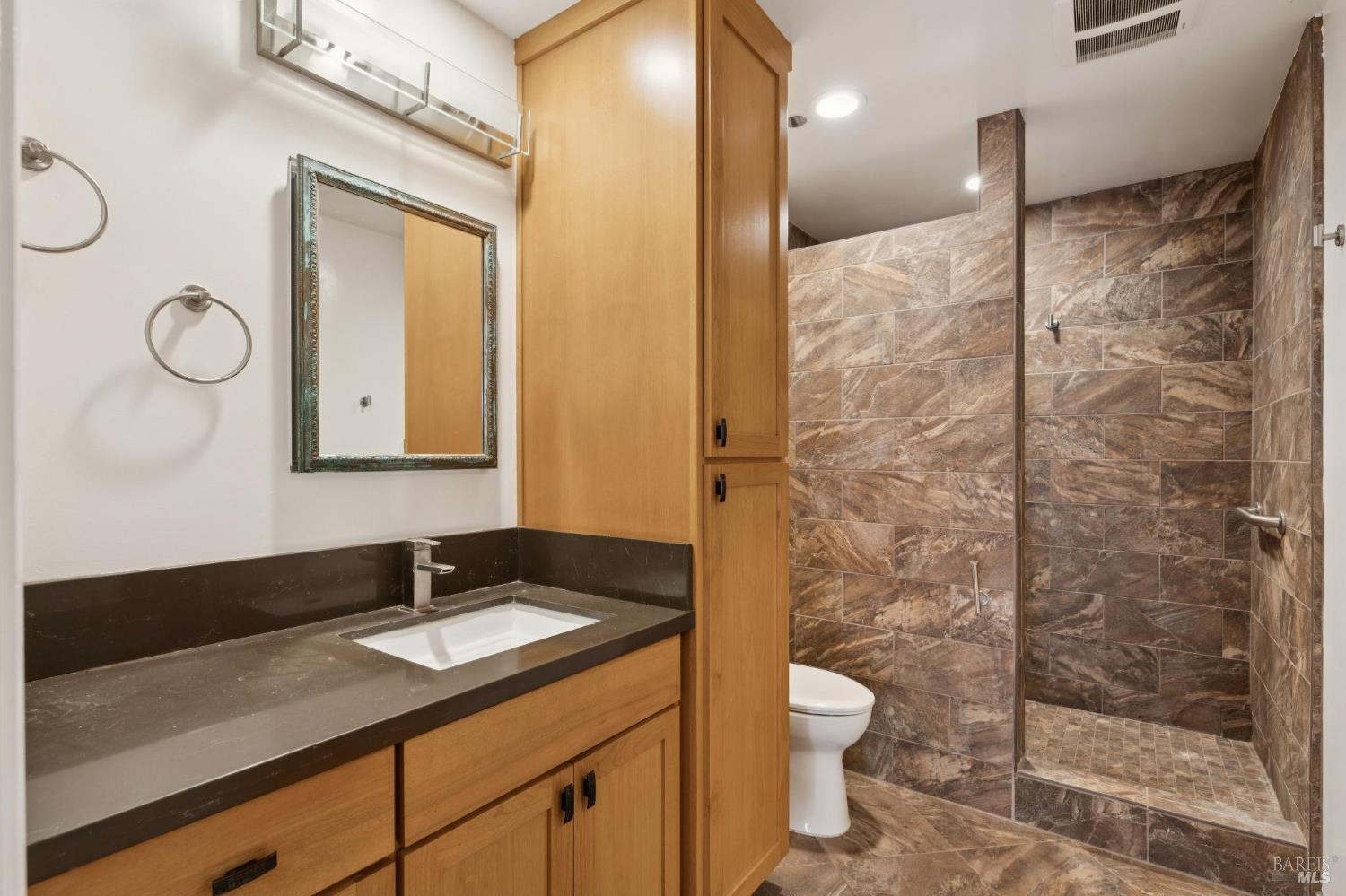 19060 Robinson Road Sonoma, CA 95476 - Photo 23 of 37 Gallery Image 23