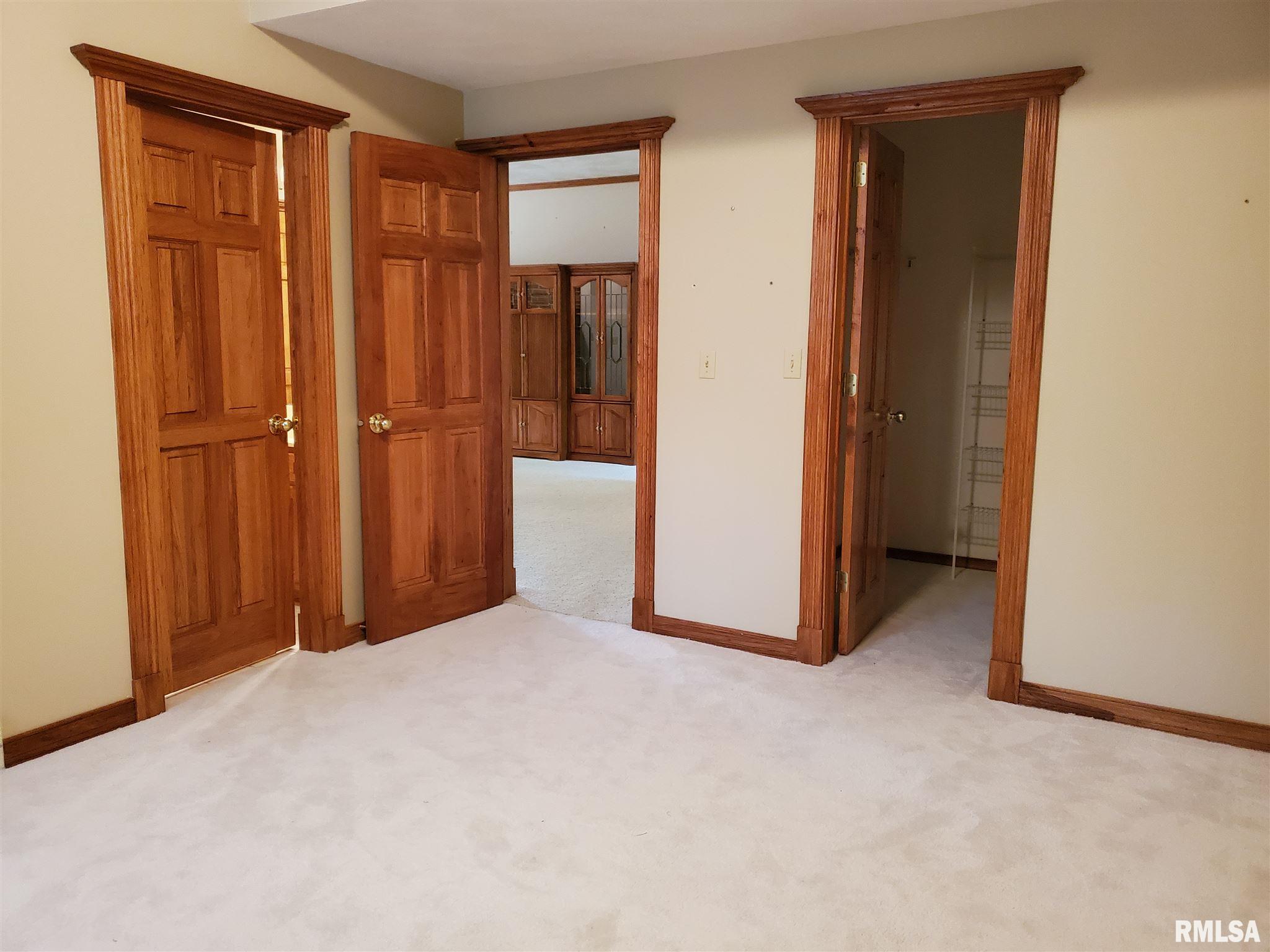 2108 Timbercrest Court Springfield, IL 62702 - Photo 34 of 41