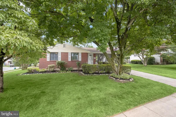 $399,000 | 128 South Hilltop Road, Catonsville, MD 21228
