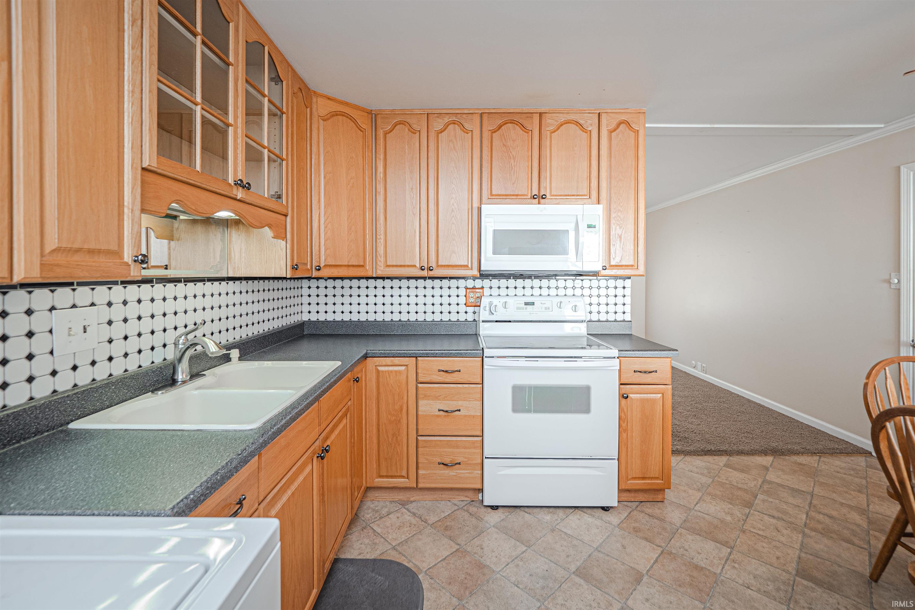401 Lexington Road Evansville, IN 47710 - Photo 11 of 28 Gallery Image 11