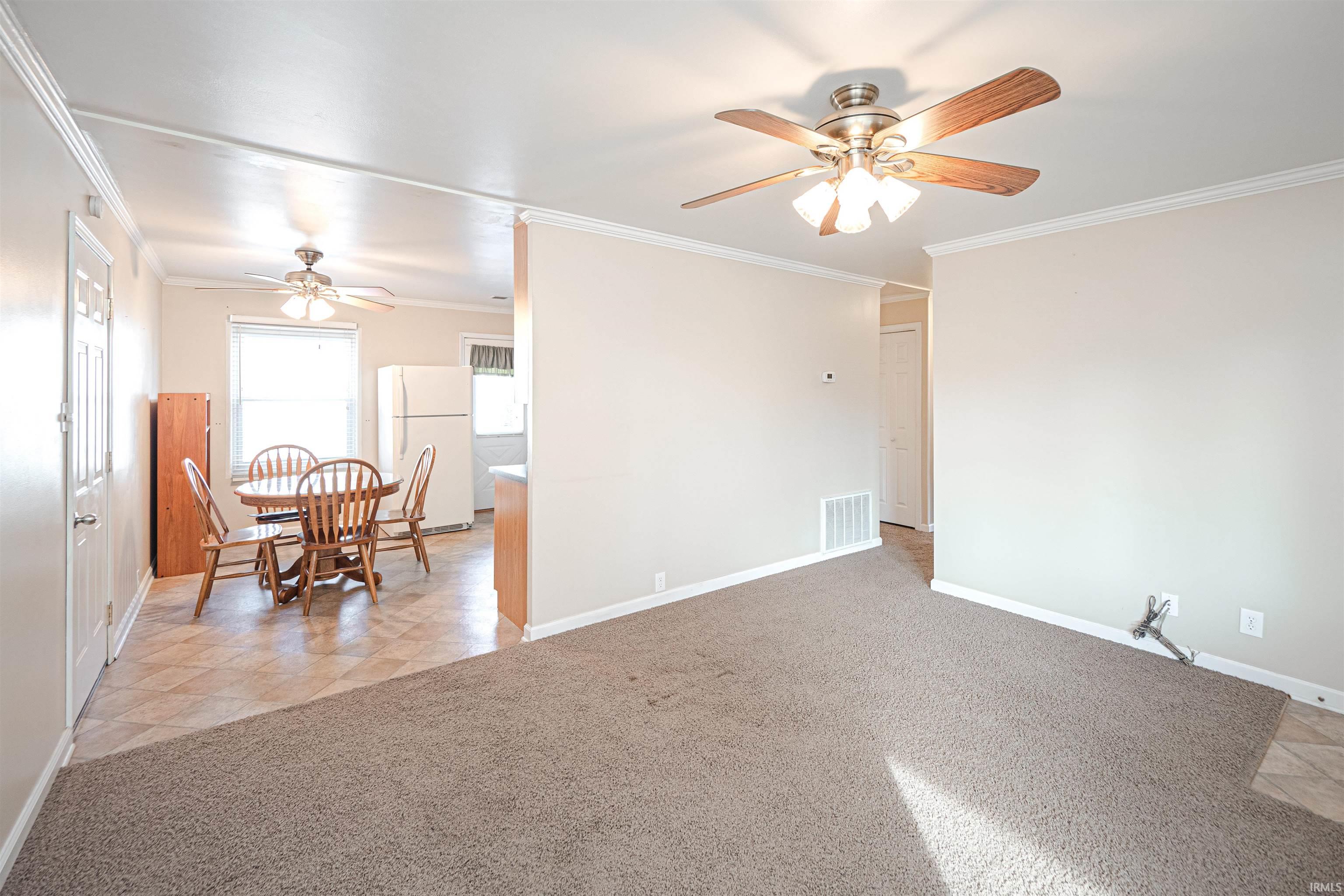 401 Lexington Road Evansville, IN 47710 - Photo 5 of 28 Gallery Image 5